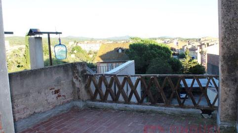 1769107525697270451e220