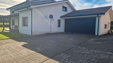 17692570956974b8878cec7