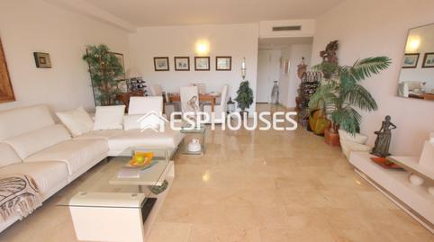 17692735916974f8f766752