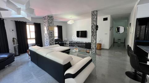 17692747786974fd9a2a911