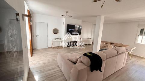 17692795316975102b6924f