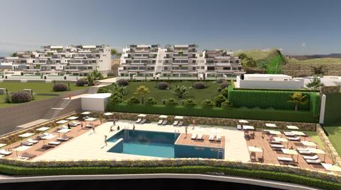 17692795816975105d43b74