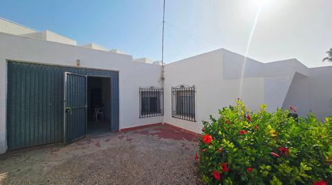 17692803926975138853d4d