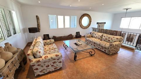 1769281925697519852c045