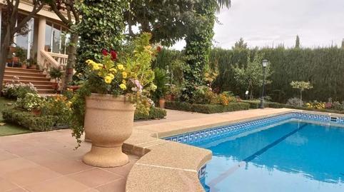 17693702386976727e19491