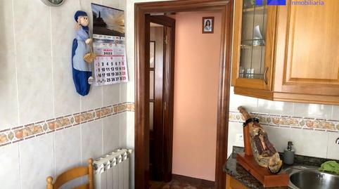 17693737436976802f28755