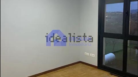 17693737876976805b3698a