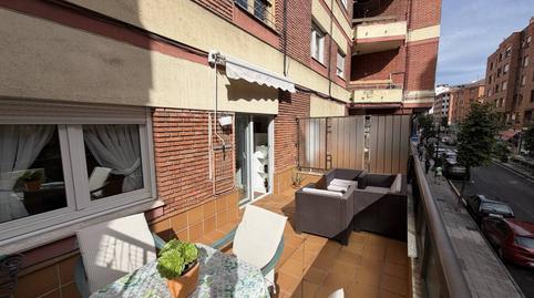 1769377990697690c6aa772