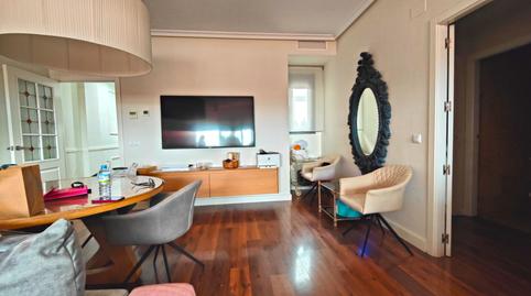 17694498876977a99f73b8b