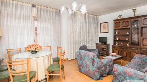 17700387996980a60f8a690