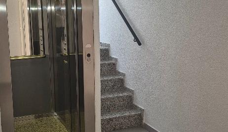 17700558236980e88f4e389