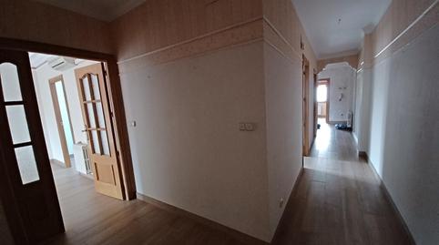 17700562896980ea618cbe8