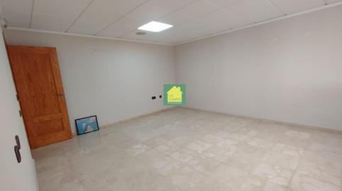 17700583366980f26032348