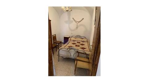 1770071975698127a709808