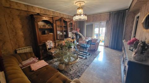 17700743906981311667b0c