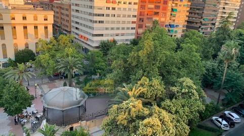 1770074996698133748f99a