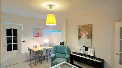 1770132898698215a20a2c8