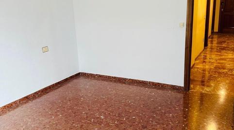 1770152877698263adbe9d4