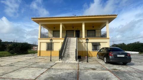 17701576416982764906683