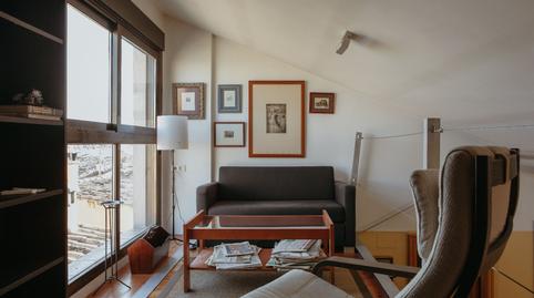 17702139376983523128f17