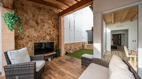 1770217632698360a0b148d