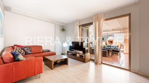 1770217864698361886e305