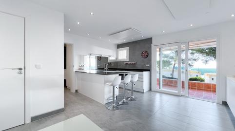 17702186236983647fe2063