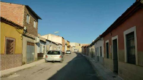 17702265656983838547a4e