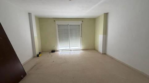 17702273186983867627054