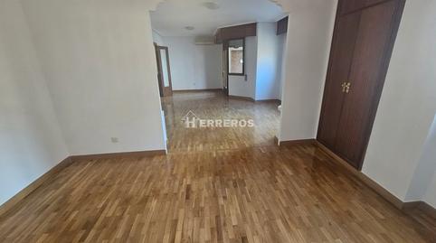 17702311456983956947c83