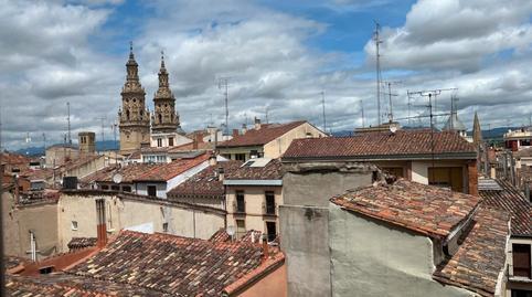 1770231552698397008cb6d