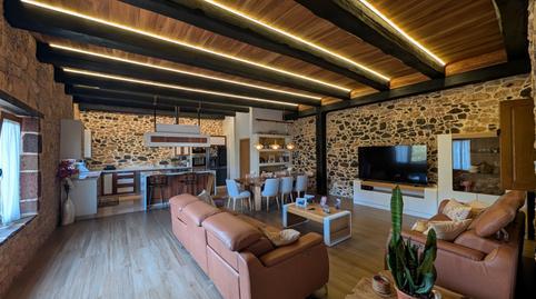 17703011846984a700c4665