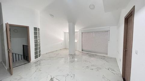 17703052886984b708e3049