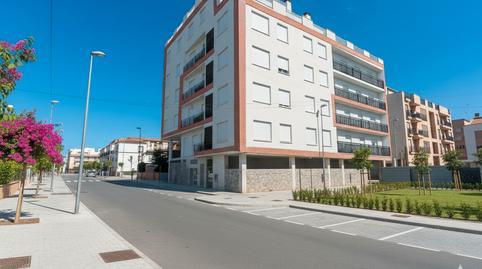 17703057706984b8ead3280