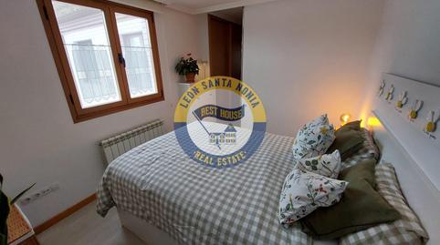 17703117526984d04827a99