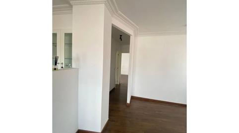 17703155936984df4946307