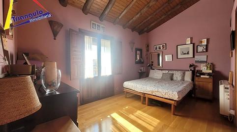 1770332403698520f36a4eb