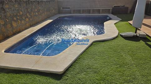 17703721606985bc4046854