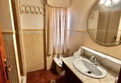 17703734386985c13e9ef61