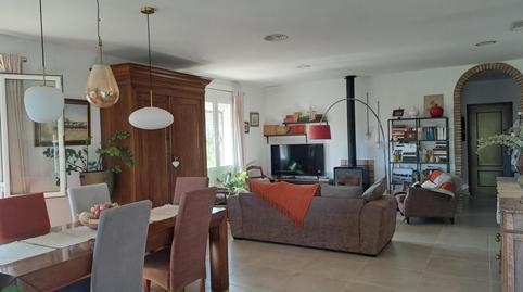 17703752086985c828d8892