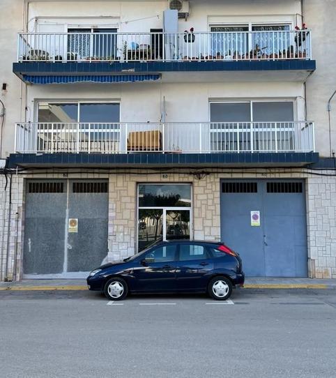 17703840436985eaab8f21e