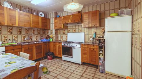 17703848136985edada37e1