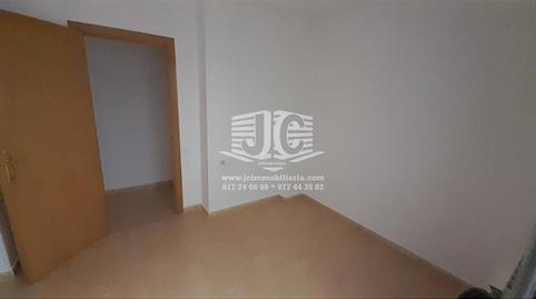 17703856406985f0e8bf1d4