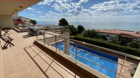 17703866776985f4f5b3e8a