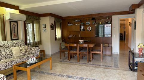 17703878076985f95fd3d17