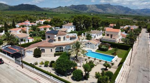 17703885766985fc602a053