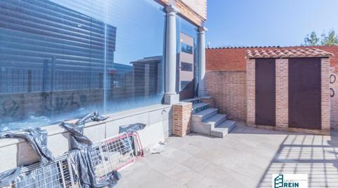 1770395943698619278a2d1