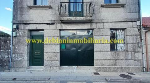 17703995086986271469560