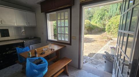 17704028516986342372e51