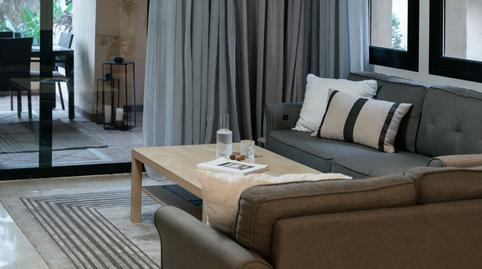 17704563306987050a2866d